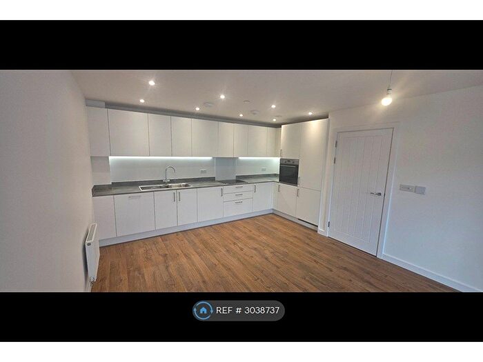 2 Bedroom Flat To Rent In Stone, Dartford, DA2
