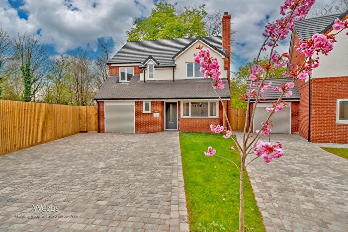 5 Bedroom Detached House For Sale In Brook Lane, Walsall Wood, WS9