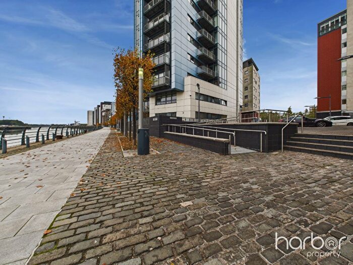 2 Bedroom Flat For Sale In Castlebank Drive, Glasgow Harbour, City Of Glasgow, G11