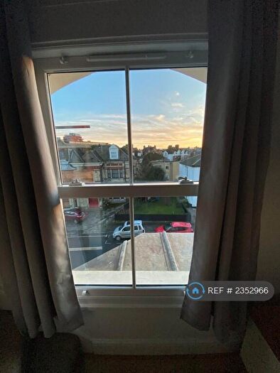 1 Bedroom Flat To Rent In Cheriton Road, Folkestone, CT20