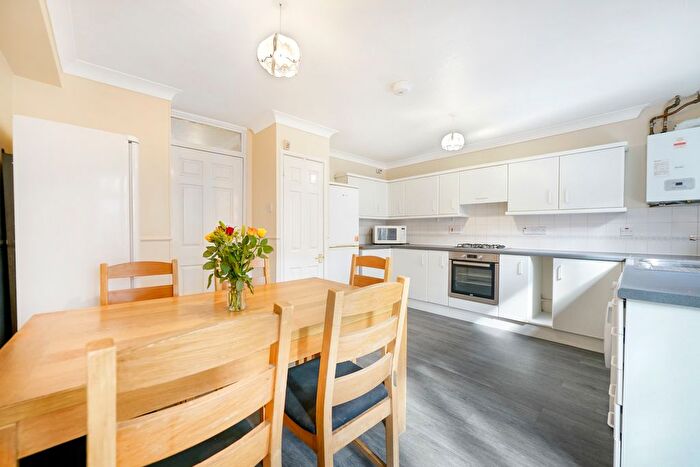 4 Bedroom Terraced House To Rent In Vincent Mews, Bow, E3