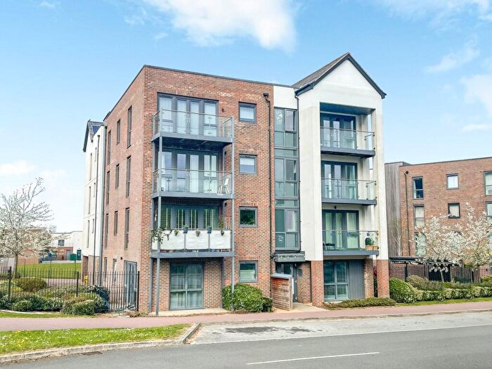 1 Bedroom Apartment For Sale In Larson Close, Oakgrove, Milton Keynes, MK10