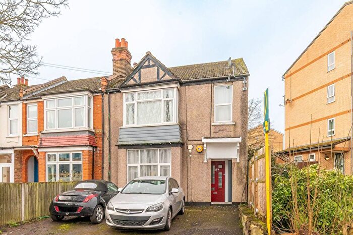 1 Bedroom Flat For Sale In Lincoln Road, South Norwood, London, SE25