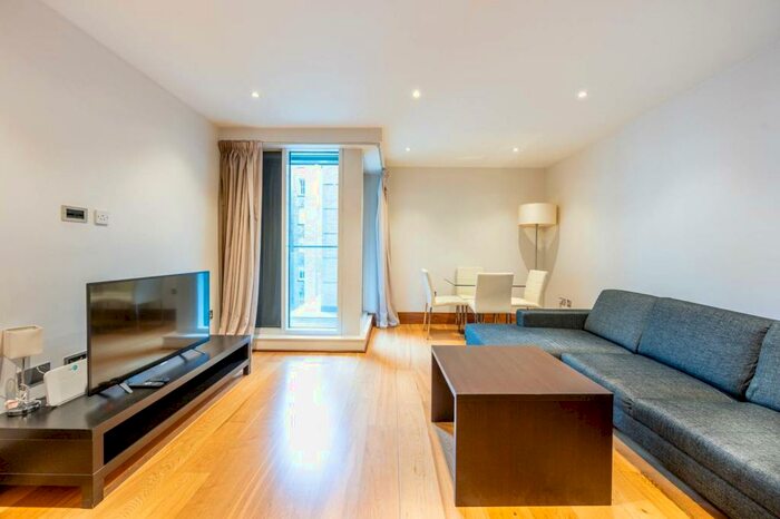 1 Bedroom Flat To Rent In Baker Street, Marylebone, London, NW1