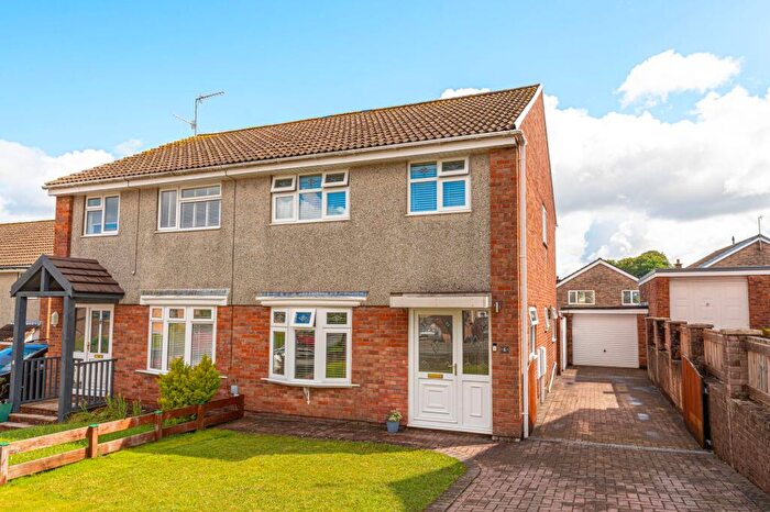 3 Bedroom Semi-Detached House For Sale In Pine Tree Road, New Inn, NP4