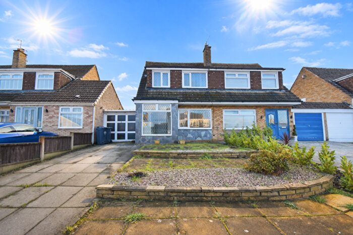 4 Bedroom Semi Detached House For Sale In Kildare Close, Hale Village, Liverpool, L24