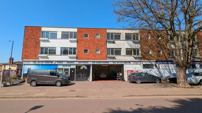 2 Bedroom Flat To Rent In Alma Road, St.Albans, AL1