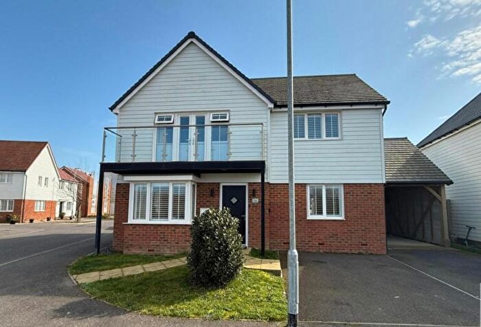 4 Bedroom Detached House For Sale In Castle View, Martello Lakes, CT21