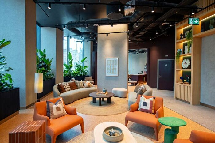 1 Bedroom Apartment To Rent In The Octagon - Great Charles Street Queensway, Birmingham, B3