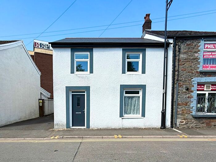 2 Bedroom End Of Terrace House For Sale In Duke Street, Aberdare, Rhondda Cynon Taf, CF44