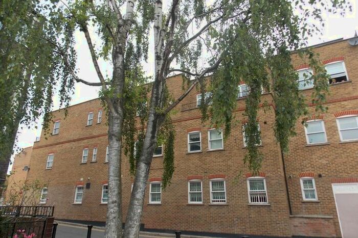 1 Bedroom Flat To Rent In William Place, Bow, E3