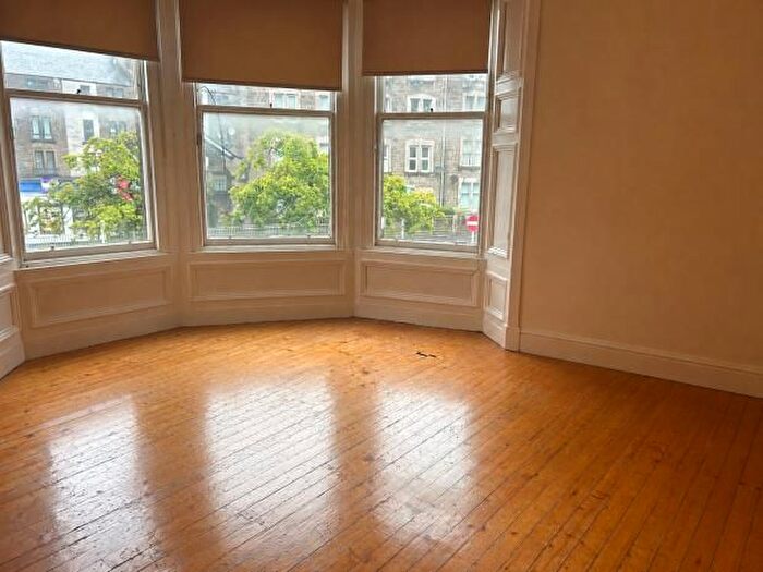 3 Bedroom Flat To Rent In Morgan Street, Stobswell, Dundee, DD4