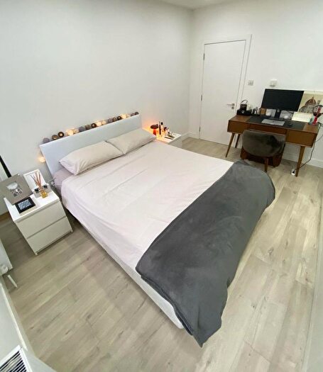 1 Bedroom Flat To Rent In Commercial Road, Aldgate, London, United Kingdom, E1