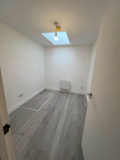 2 Bedroom Flat To Rent In Cromwell Rd, Grays, RM17