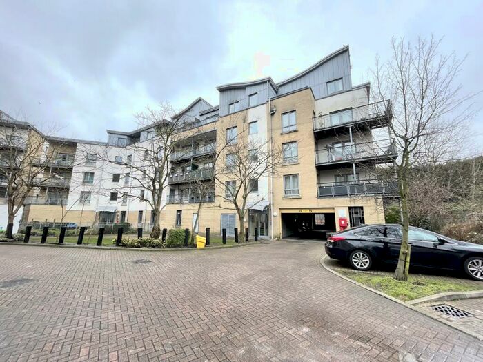 2 Bedroom Apartment To Rent In Yeoman Close, Ipswich, IP1