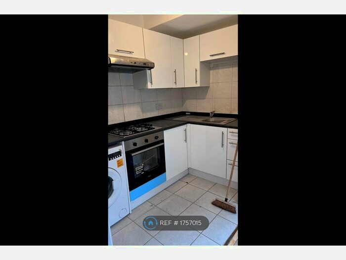 2 Bedroom Terraced House To Rent In Michigan Avenue, London, E12