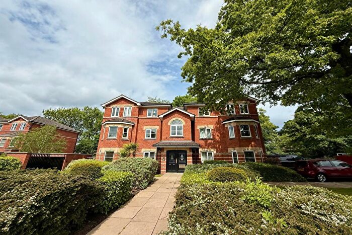 2 Bedroom Apartment To Rent In Starling Close, Sharston, M22
