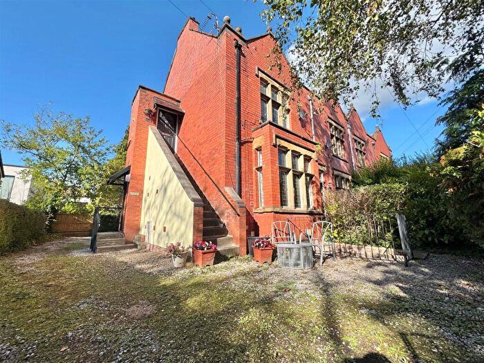 3 Bedroom Duplex For Sale In Knutsford Road, Wilmslow, SK9