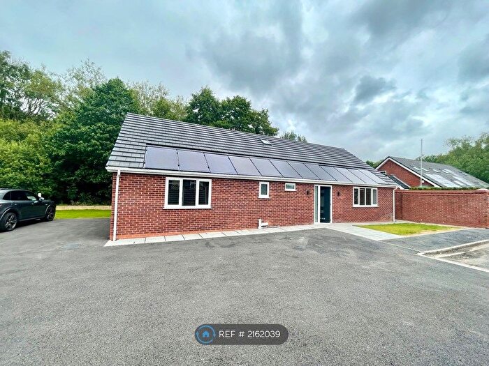 5 Bedroom Bungalow To Rent In Mill Avenue, Great Sankey, Warrington, WA5