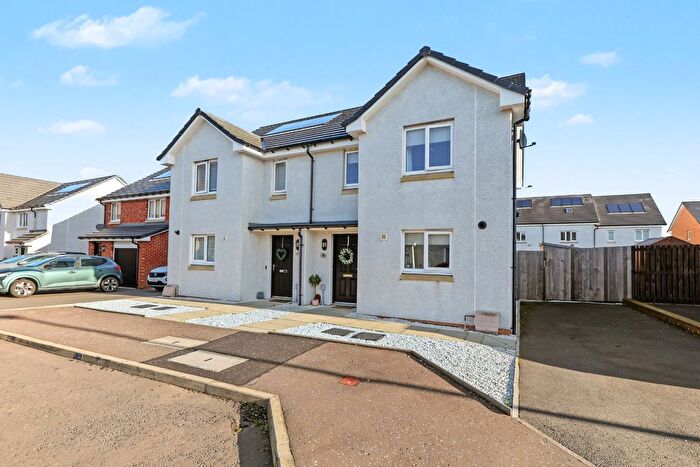 3 Bedroom Semi-Detached House For Sale In Kebbuckston Place, Paisley, Renfrewshire, PA1