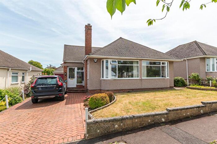 2 Bedroom Detached Bungalow For Sale In Tyning Road, Saltford, Bristol, BS31