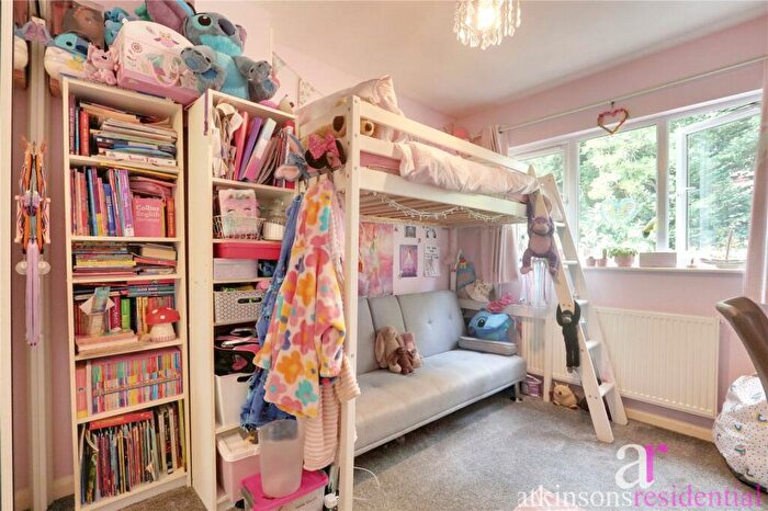2 Bedroom Apartment For Sale In St. Andrews Road, Enfield, Middlesex, EN1