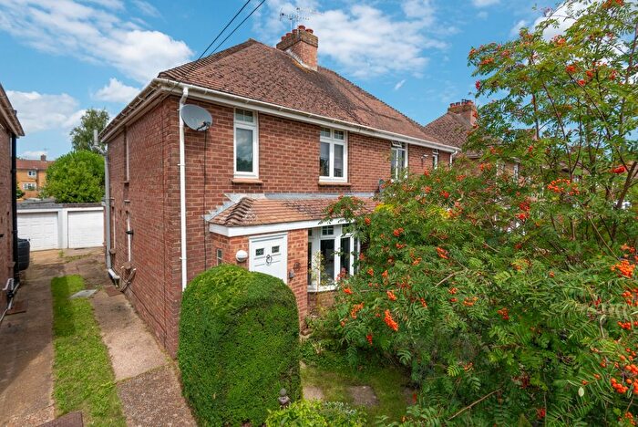 3 Bedroom Semi-Detached House For Sale In Bentley Road, Willesborough, TN24