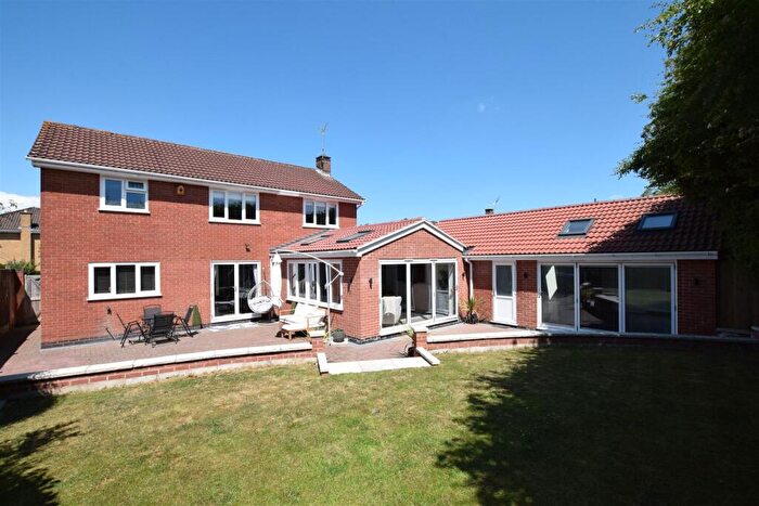 5 Bedroom Detached House For Sale In Gleneagles Close, Mickleover, Derby, DE3