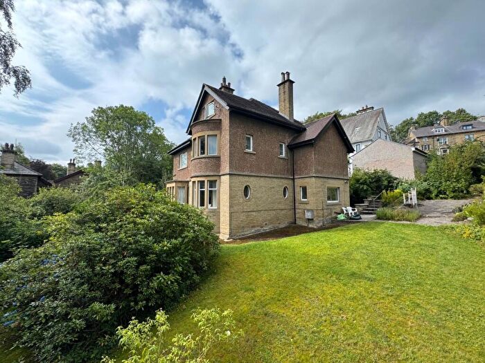 6 Bedroom Detached House For Sale In Heaton Grove, Heaton, Bradford, BD9