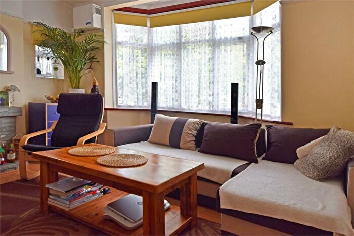 2 Bedroom Maisonette To Rent In Harrow Road, Wembley, HA0