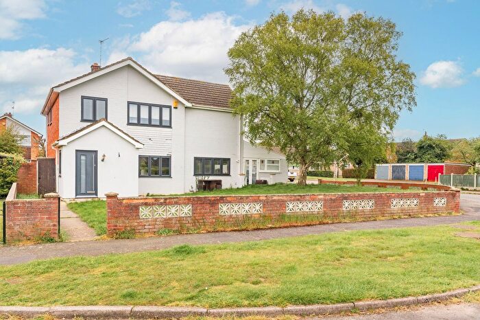 4 Bedroom Detached House For Sale In Paddock Close, Belton, NR31