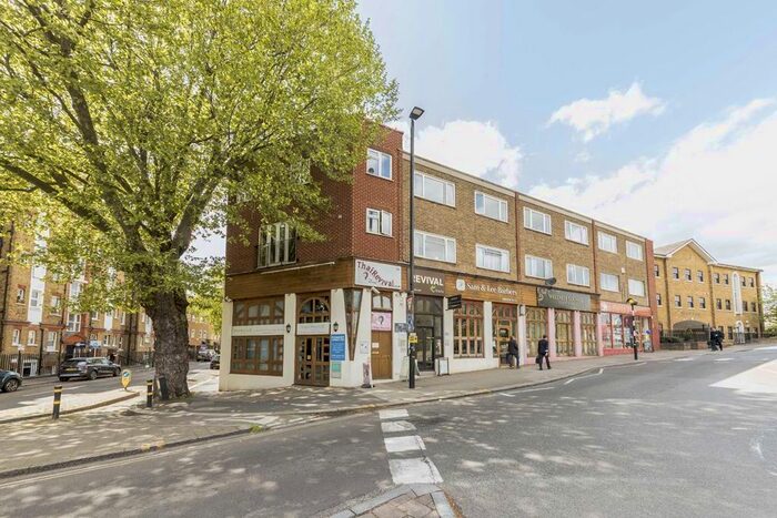 2 Bedroom Flat To Rent In Chiswick Road, London, W4