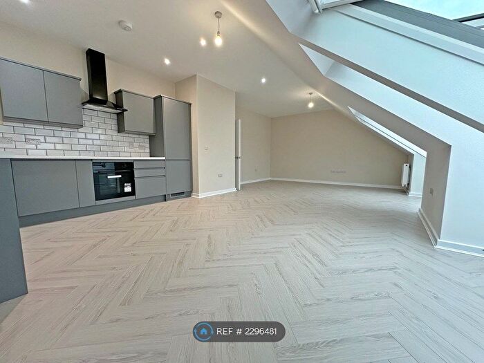 2 Bedroom Flat To Rent In Waterloo Street, Maidstone, ME15