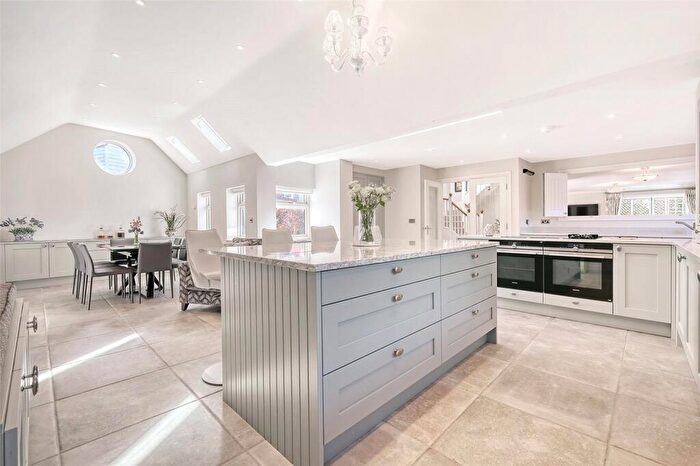 4 Bedroom Detached House For Sale In Swan Lane, Stock, Ingatestone, Essex, CM4