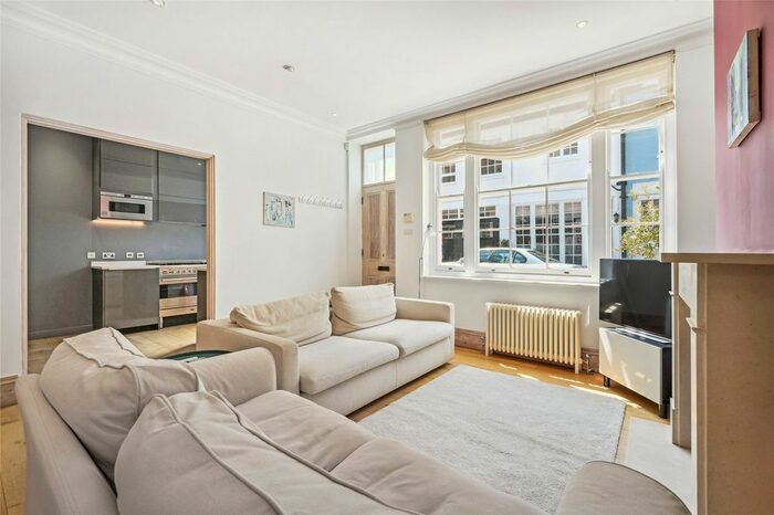 2 Bedroom Mews To Rent In Cranley Mews, South Kensington, London, SW7