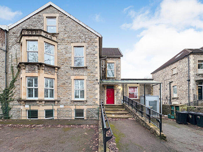 9 Bedroom Semi Detached House For Sale In The Avenue, Keynsham, Bristol, Avon, BS31