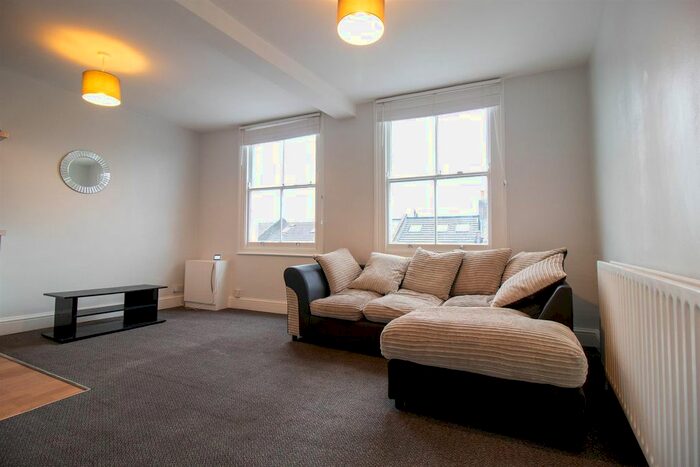 1 Bedroom Flat To Rent In Meeting House Lane, London, SE15