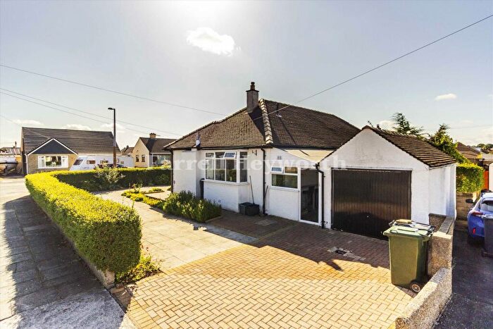 2 Bedroom Bungalow For Sale In Woodlands Drive, Heysham, Morecambe, LA3