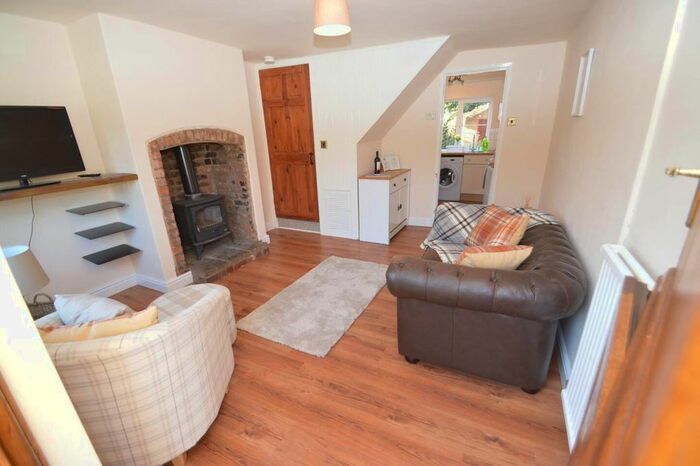 2 Bedroom Property To Rent In Chapel Row, Ludlow, SY8
