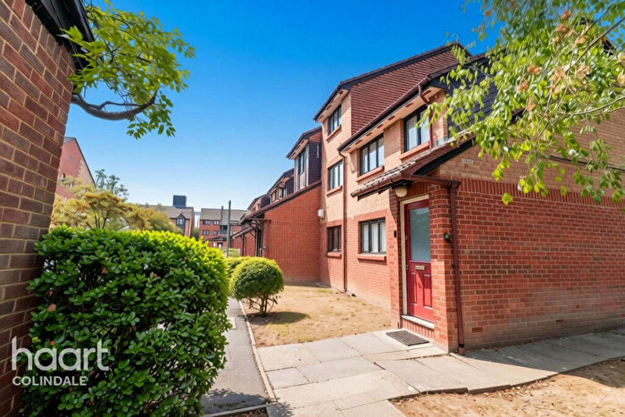 2 Bedroom Maisonette For Sale In Lister Court, Pasteur Close, NW9