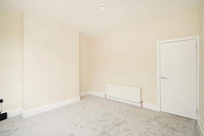 2 Bedroom Semi-Detached House For Sale In Holland Road, Old Whittington, S41