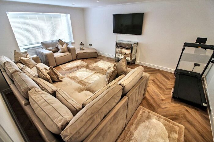 3 Bedroom Bungalow For Sale In Hadley Park Road, Leegomery, Telford, TF1