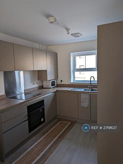 3 Bedroom Terraced House To Rent In Brigham Grove, Hull, HU9