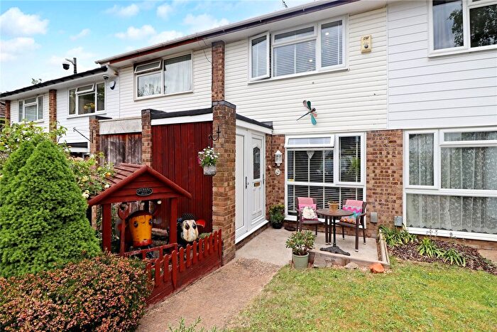 2 Bedroom Terraced House For Sale In Woking, Surrey, GU21
