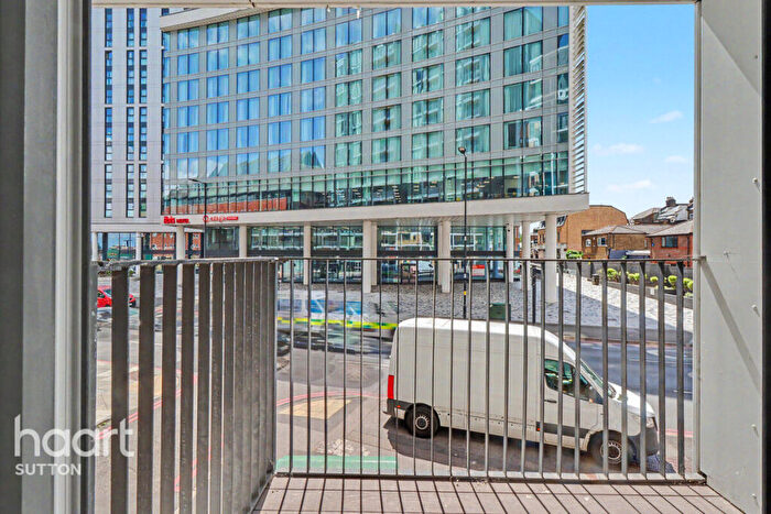 1 Bedroom Apartment For Sale In Sutton Court Road, Sutton, SM1