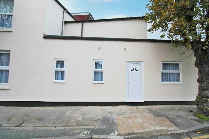 1 Bedroom Flat To Rent In Windmill Road, Gillingham ME7