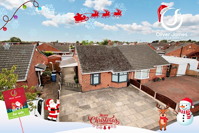 2 Bedroom Semi-Detached Bungalow For Sale In School Lane, Irlam, M44