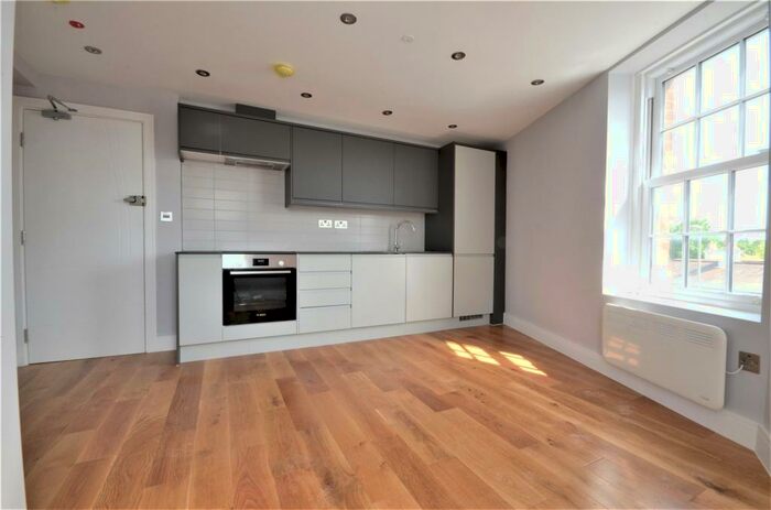 1 Bedroom Apartment To Rent In Station Road, Horley, Surrey, RH6