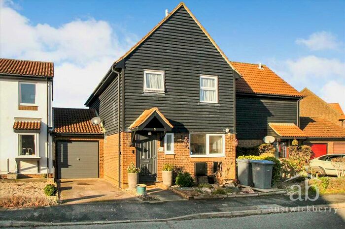 3 Bedroom Semi-Detached House To Rent In Carlford Close, Martlesham Heath, Ipswich, IP5
