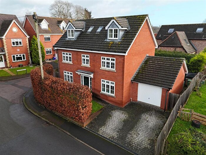 6 Bedroom Detached House For Sale In Dinham Road, Caerwent, Caldicot, NP26